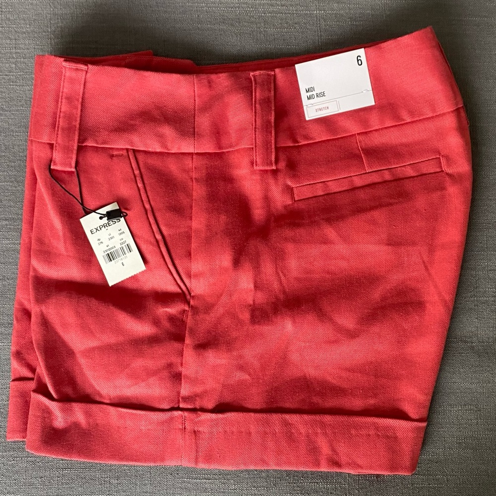 Express Midi Shorts